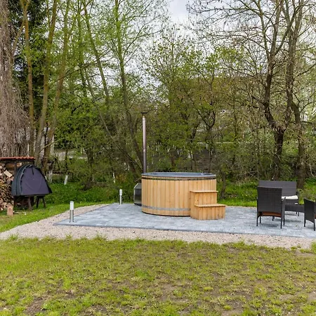 Caloroczny Z Bali Na Mazurach Z Balia Ogrodowa, Sauna - 6 Osobowy Holiday home