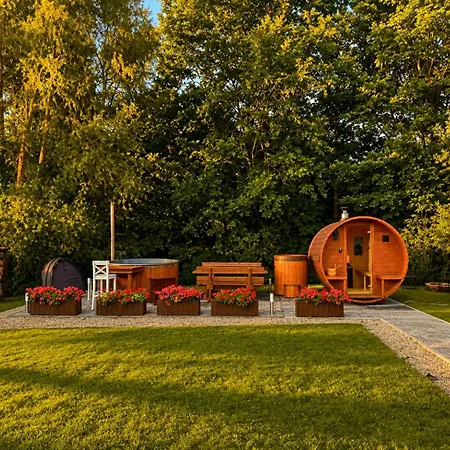 Caloroczny Z Bali Na Mazurach Z Balia Ogrodowa, Sauna - 6 Osobowy 10 Km Od Gizycka 30 Km Od Mikolajek * Milki